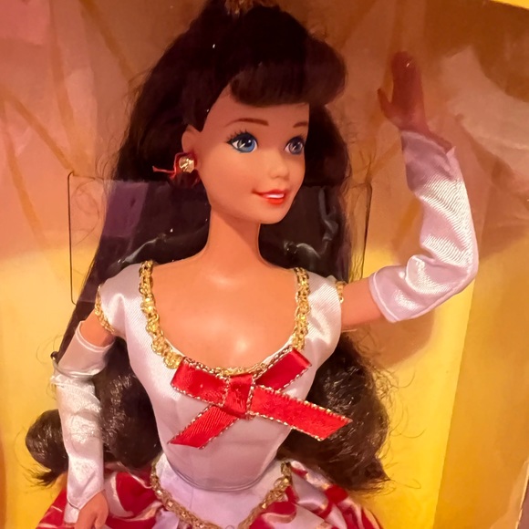 Special edition evening flame Barbie new in box - Picture 3 of 3